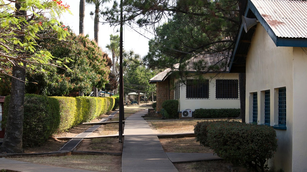 Hillcrest School Nigeria buildings walkways